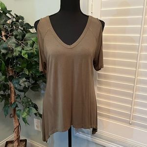 Women’s Large Green Cold Shoulder Top